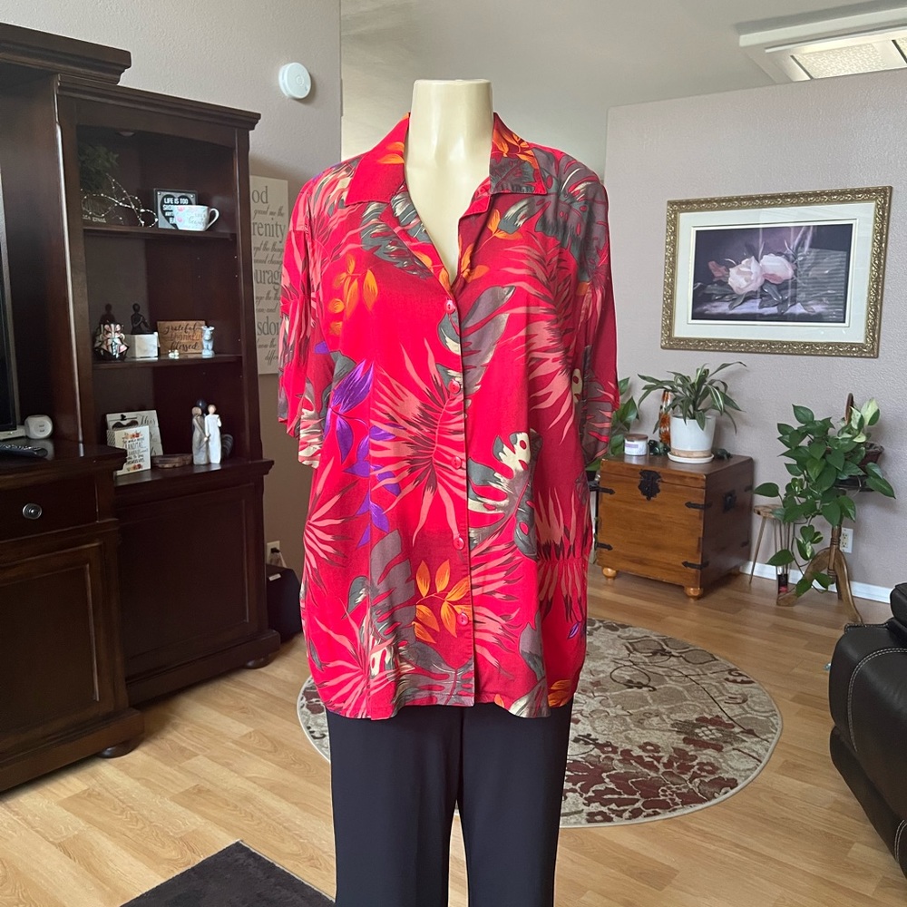 Modern Essentials red short sleeve V neck shirt-size 18W